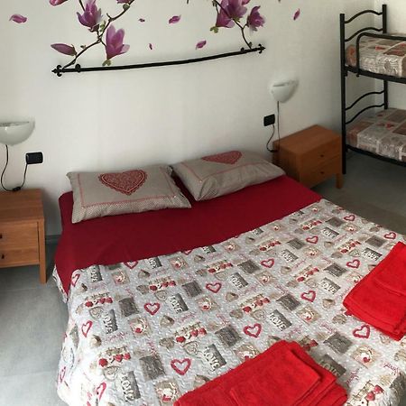 B&B Honey Rooms Saronno Exterior photo