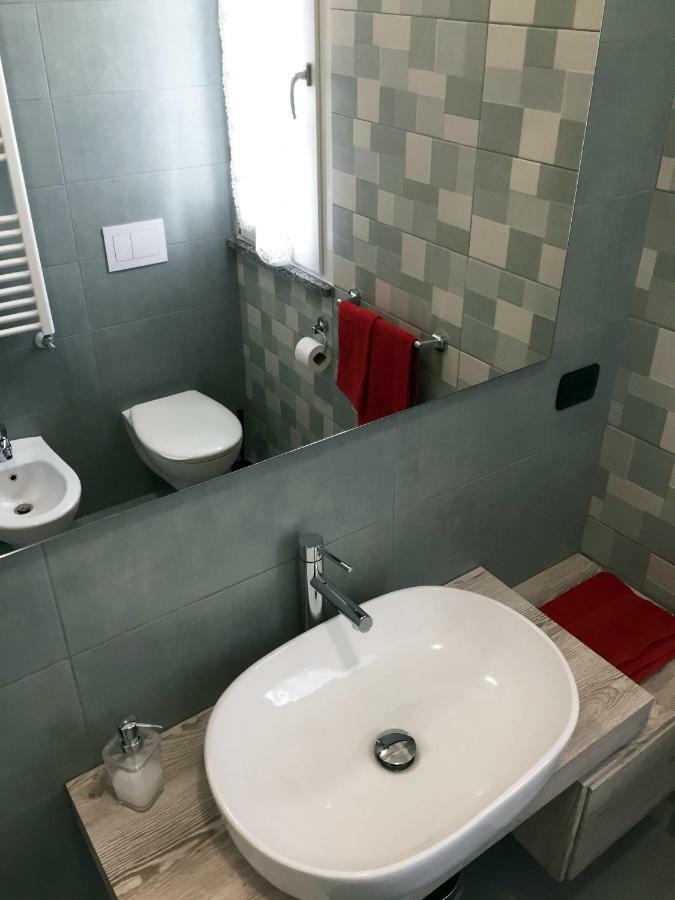 B&B Honey Rooms Saronno Exterior photo